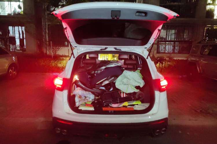 Used Geely Auto Coolray New Energy 2022 1.5T ePro 85KM Starry Edition Trunk