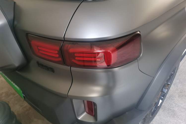 Used Geely Auto Cowboy 2025 1.5TD Fun-Offroad Version Right Rear Taillight