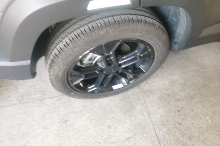 Used Geely Auto Cowboy 2025 1.5TD Fun-Offroad Version Right Rear Wheel Hub