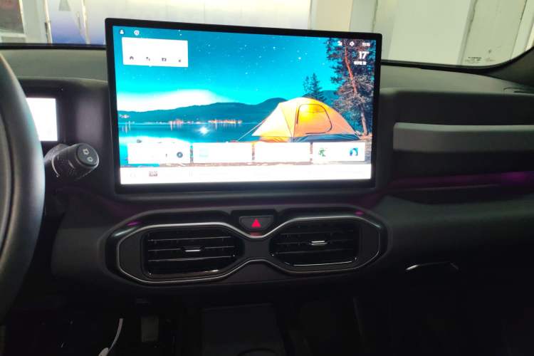 Used Geely Auto Cowboy 2025 1.5TD Fun-Offroad Version Audio And AC Panel