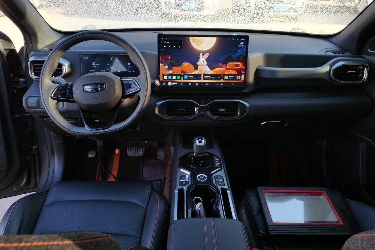 Used Geely Auto Cowboy 2025 1.5TD Trendy Play Edition Center Console