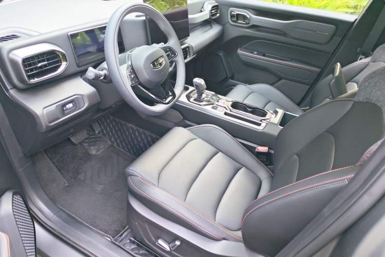 Used Geely Auto Cowboy 2025 1.5TD Fun-Offroad Version Left Front Seat