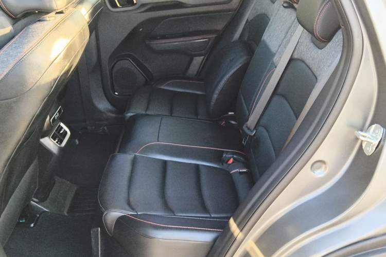 Used Geely Auto Cowboy 2025 1.5TD Fun-Offroad Version Left Rear Seat
