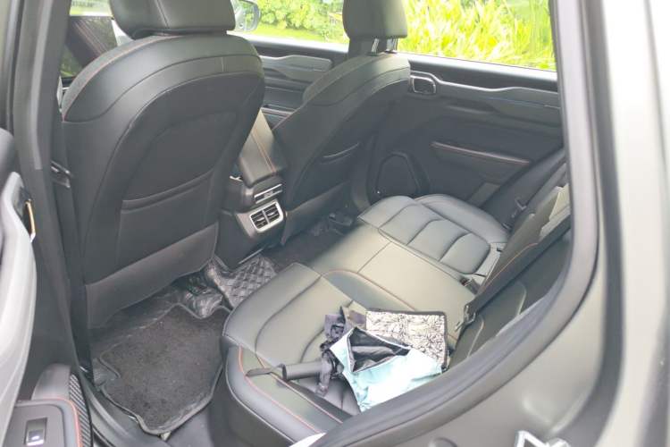Used Geely Auto Cowboy 2025 1.5TD Fun-Offroad Version Left Rear Seat