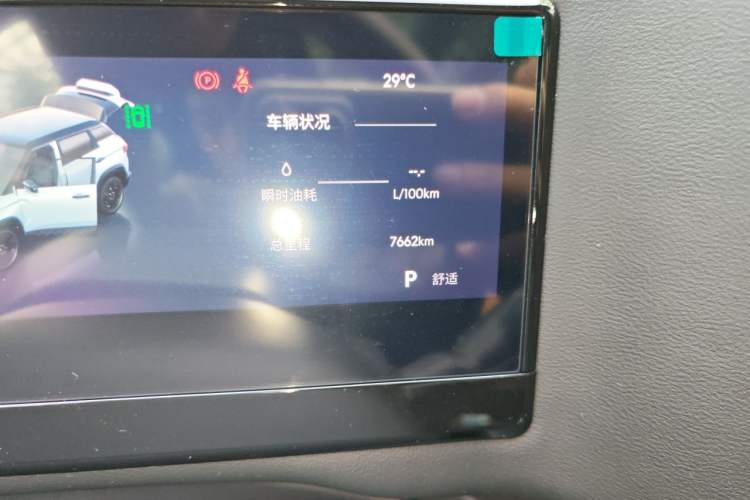 Used Geely Auto Cowboy 2025 1.5TD Fun-Offroad Version Odometer Close Up