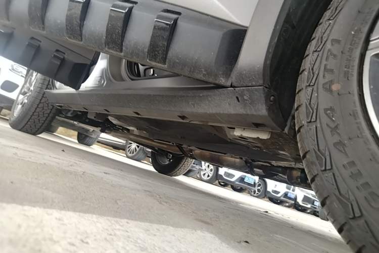 Used Geely Auto Cowboy 2025 1.5TD Fun-Offroad Version Right Side Sill