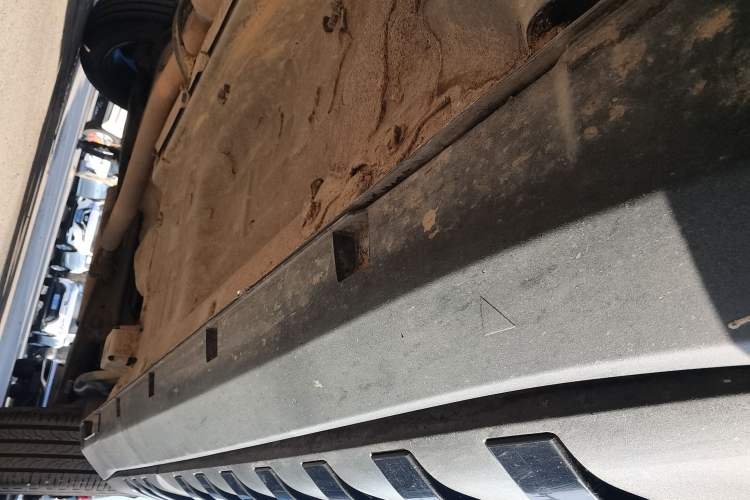 Used Geely Auto Cowboy 2025 1.5TD Trendy Play Edition Right Side Sill