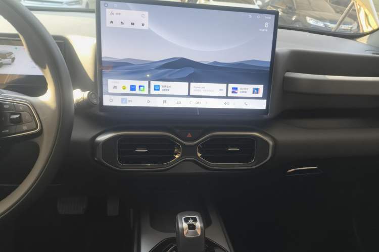 Used Geely Auto Cowboy 2025 1.5TD Fun-Offroad Version Audio And AC Panel