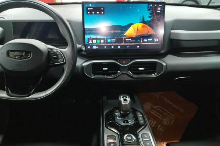 Used Geely Auto Cowboy 2025 1.5TD Fun-Offroad Version Audio And AC Panel