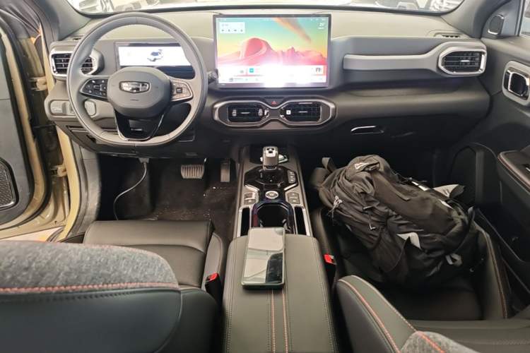 Used Geely Auto Cowboy 2025 1.5TD Fun-Offroad Version Center Console