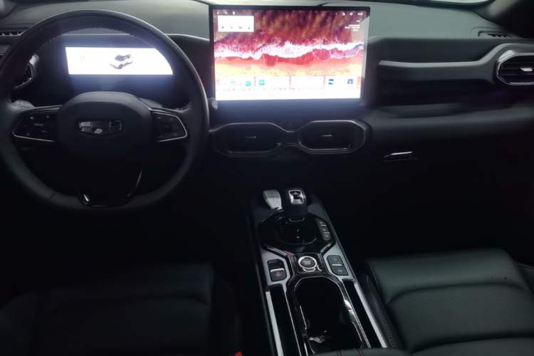 Used Geely Auto Cowboy 2025 1.5TD Fun-Offroad Version Center Console