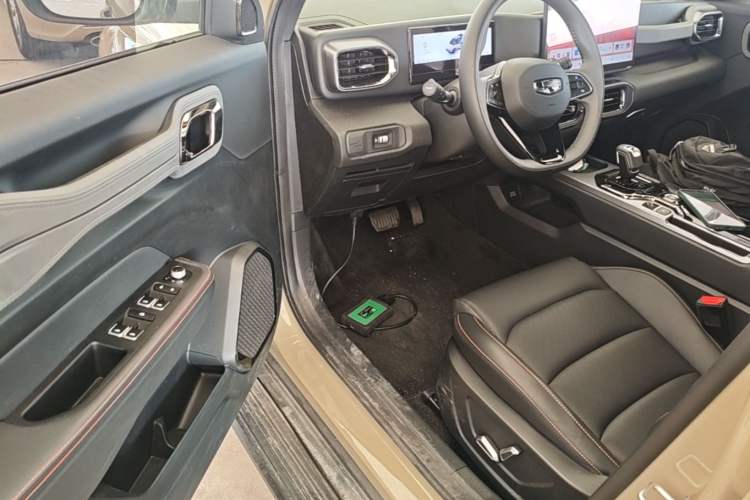 Used Geely Auto Cowboy 2025 1.5TD Fun-Offroad Version Driver Seat