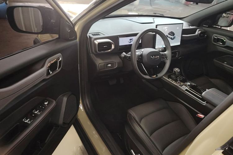 Used Geely Auto Cowboy 2025 1.5TD Fun-Offroad Version Driver Seat