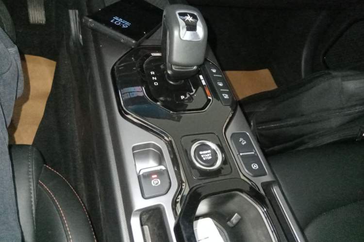 Used Geely Auto Cowboy 2025 1.5TD Fun-Offroad Version Gear Lever