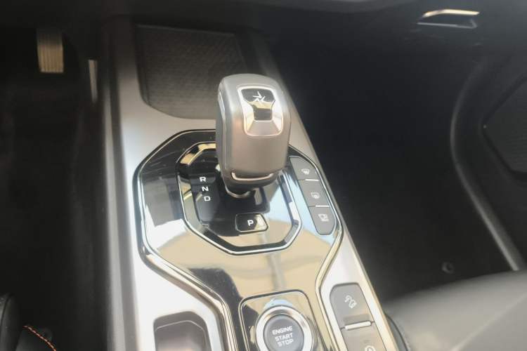 Used Geely Auto Cowboy 2025 1.5TD Fun-Offroad Version Gear Lever