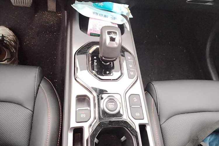 Used Geely Auto Cowboy 2025 1.5TD Fun-Offroad Version Gear Lever