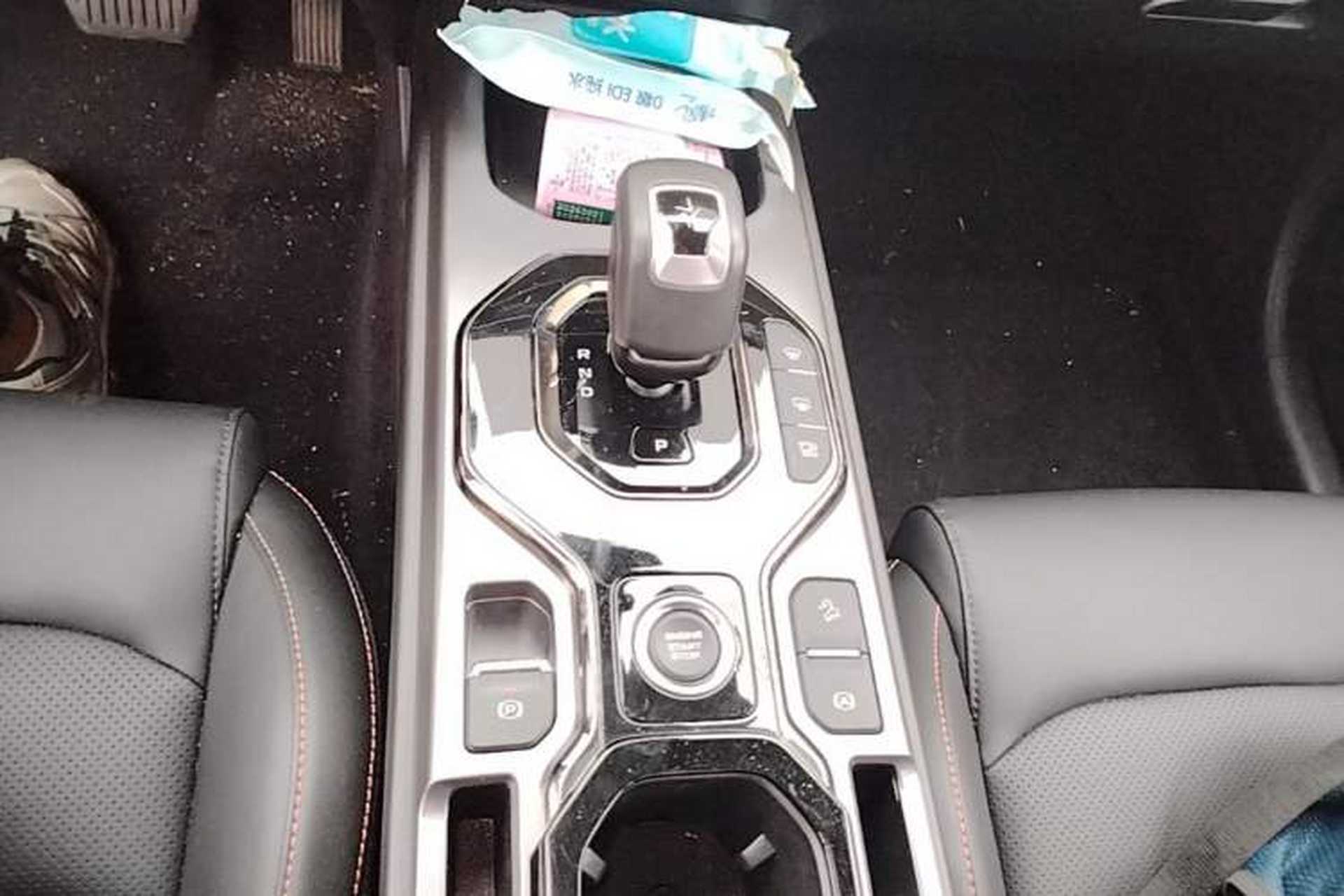 Used Geely Auto Cowboy 2025 1.5TD Fun-Offroad Version Gear Lever