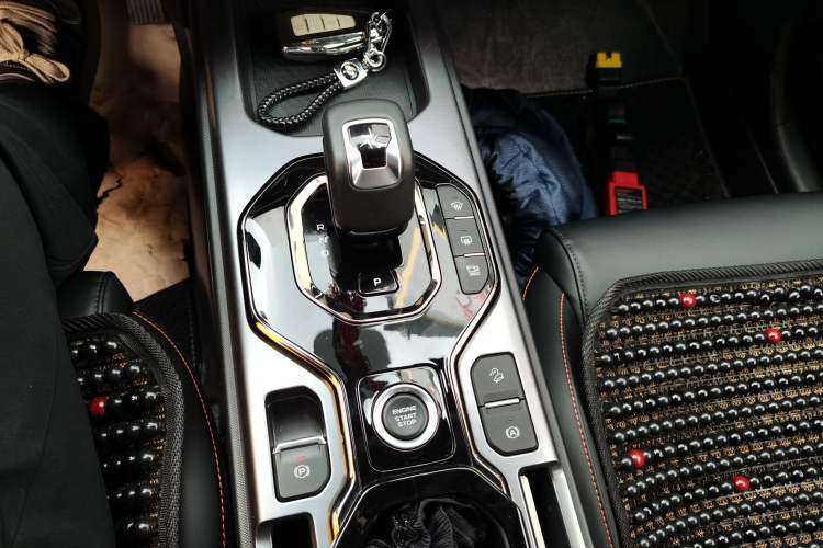 Used Geely Auto Cowboy 2025 1.5TD Trendy Play Edition Gear Lever