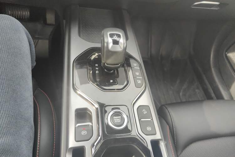 Used Geely Auto Cowboy 2025 1.5TD Fun-Offroad Version Gear Lever