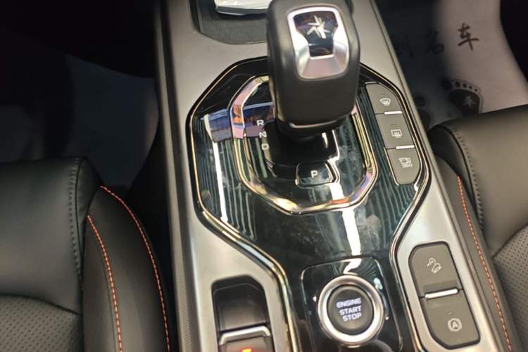 Used Geely Auto Cowboy 2025 1.5TD Fun-Offroad Version Gear Lever