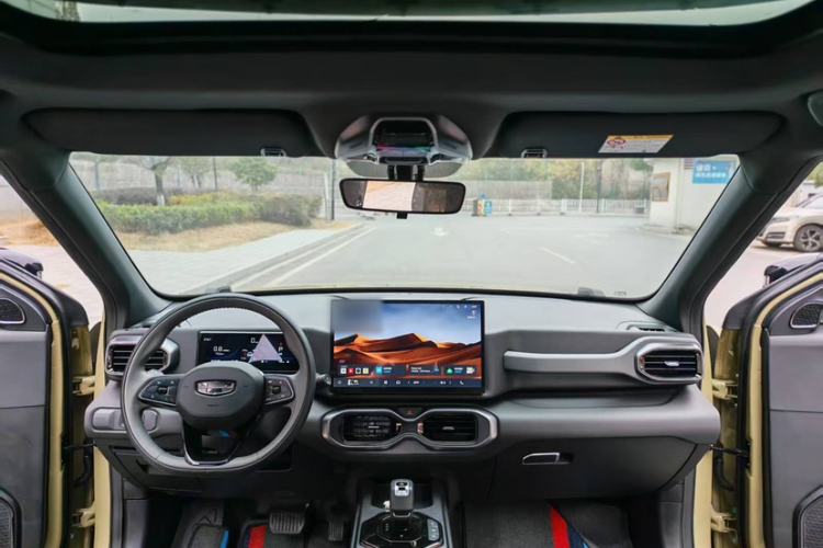 Used Geely Auto Cowboy 2025 1.5TD Trendy Play Edition Headliner