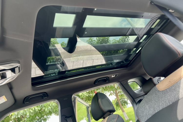 Used Geely Auto Cowboy 2025 1.5TD Fun-Offroad Version Headliner