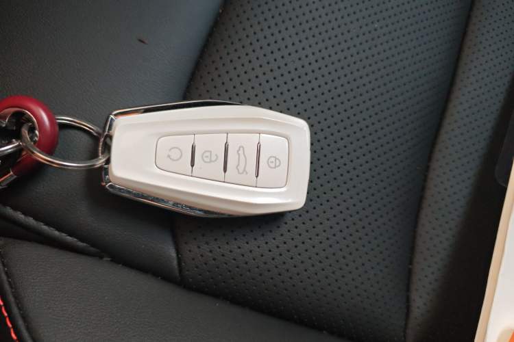 Used Geely Auto Cowboy 2025 1.5TD Fun-Offroad Version Interior 1
