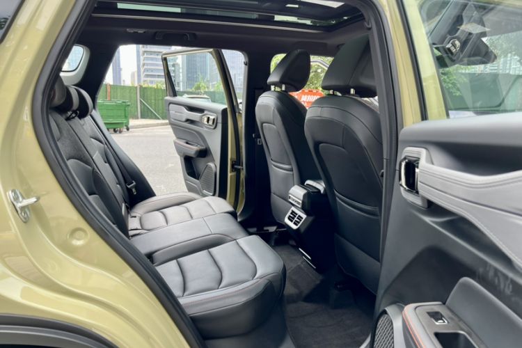 Used Geely Auto Cowboy 2025 1.5TD Fun-Offroad Version Interior 14