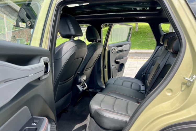 Used Geely Auto Cowboy 2025 1.5TD Fun-Offroad Version Interior 15