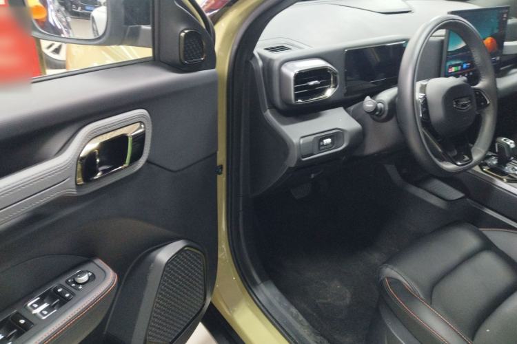 Used Geely Auto Cowboy 2025 1.5TD Fun-Offroad Version Interior 3
