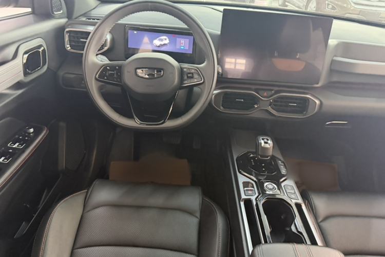 Used Geely Auto Cowboy 2025 1.5TD Fun-Offroad Version Interior 3