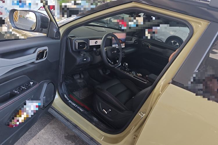 Used Geely Auto Cowboy 2025 1.5TD Fun-Offroad Version Interior 3