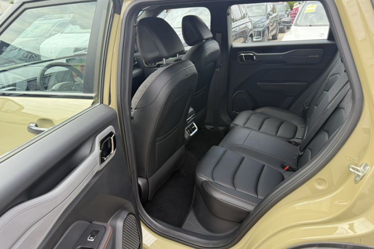 Used Geely Auto Cowboy 2025 1.5TD Fun-Offroad Version Interior 4