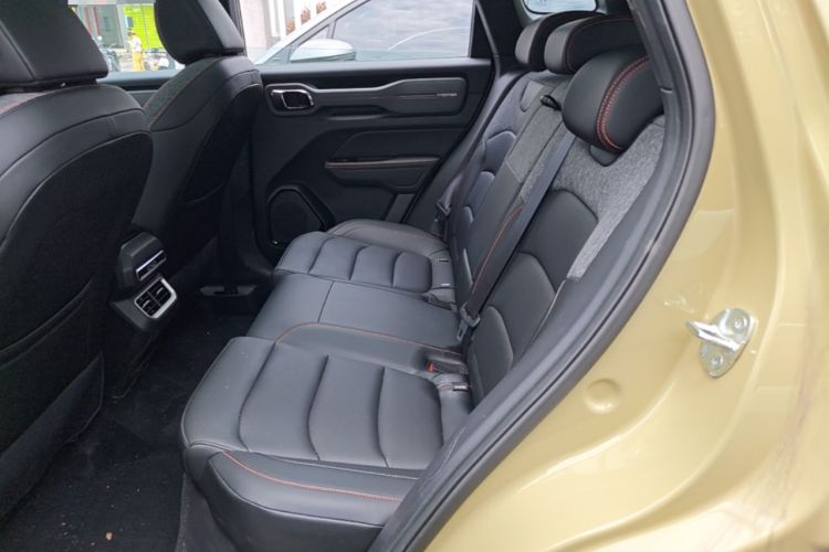 Used Geely Auto Cowboy 2025 1.5TD Fun-Offroad Version Interior 4
