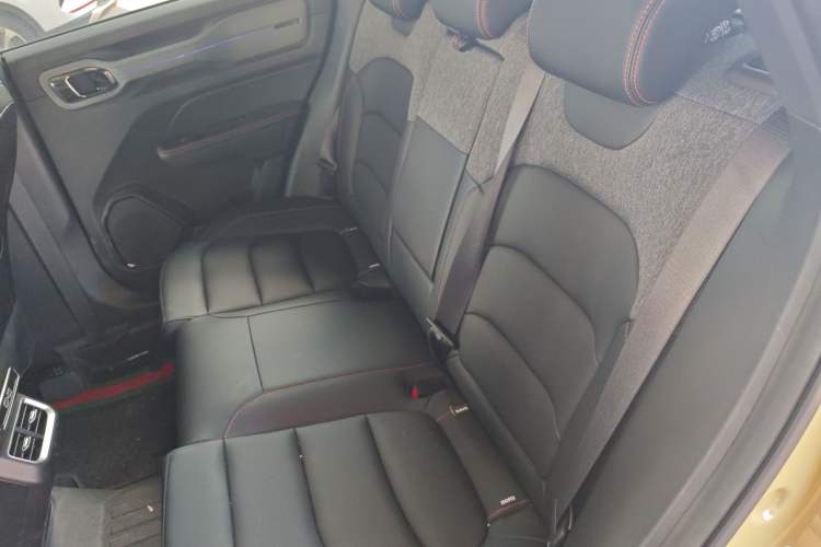 Used Geely Auto Cowboy 2025 1.5TD Fun-Offroad Version Interior 4