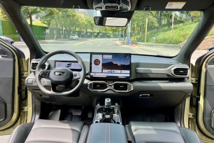 Used Geely Auto Cowboy 2025 1.5TD Fun-Offroad Version Interior 6