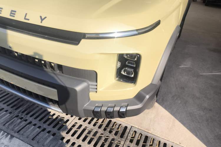 Used Geely Auto Cowboy 2025 1.5TD Fun-Offroad Version Left Front Headlight