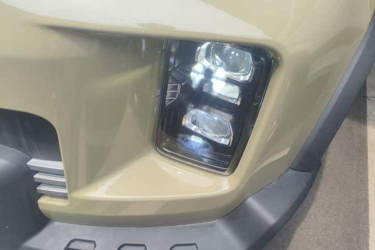 Used Geely Auto Cowboy 2025 1.5TD Trendy Play Edition Left Front Headlight
