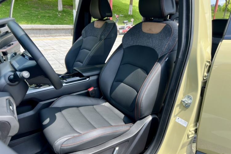 Used Geely Auto Cowboy 2025 1.5TD Fun-Offroad Version Left Front Seat