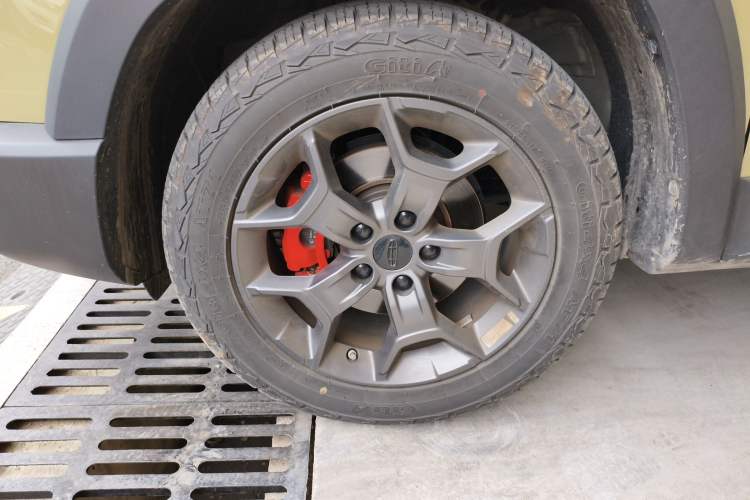 Used Geely Auto Cowboy 2025 1.5TD Fun-Offroad Version Left Front Wheel Hub