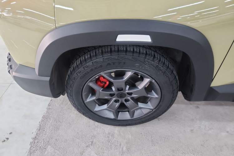 Used Geely Auto Cowboy 2025 1.5TD Fun-Offroad Version Left Front Wheel Hub