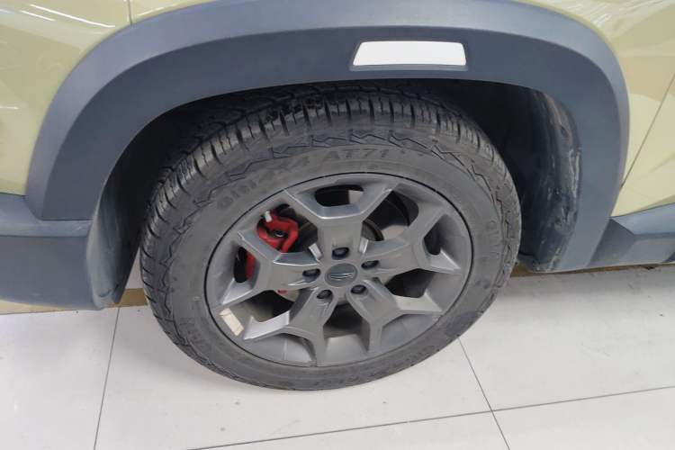 Used Geely Auto Cowboy 2025 1.5TD Fun-Offroad Version Left Front Wheel Hub