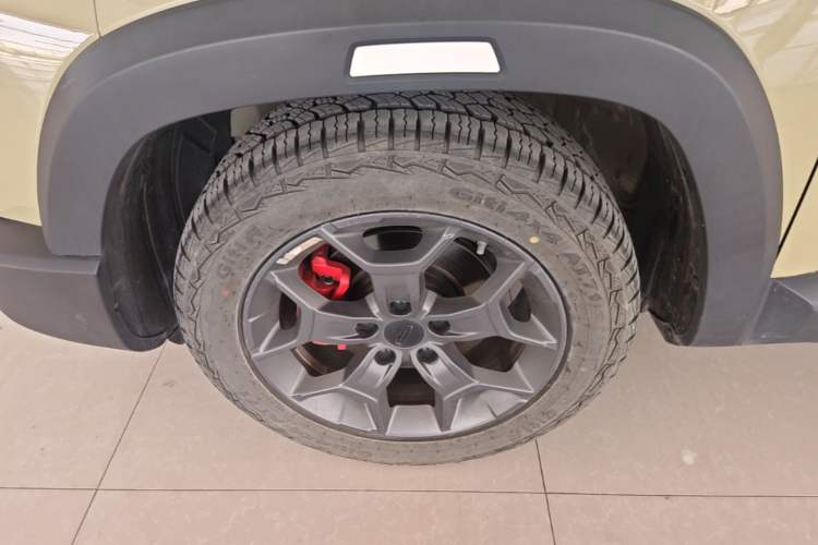 Used Geely Auto Cowboy 2025 1.5TD Fun-Offroad Version Left Front Wheel Hub