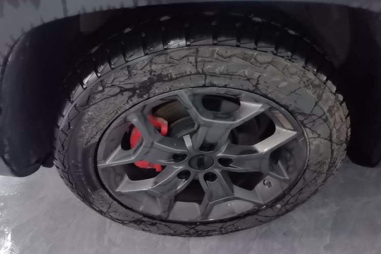 Used Geely Auto Cowboy 2025 1.5TD Fun-Offroad Version Left Front Wheel Hub