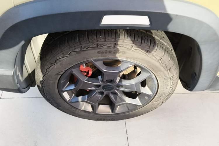 Used Geely Auto Cowboy  Left Front Wheel Hub