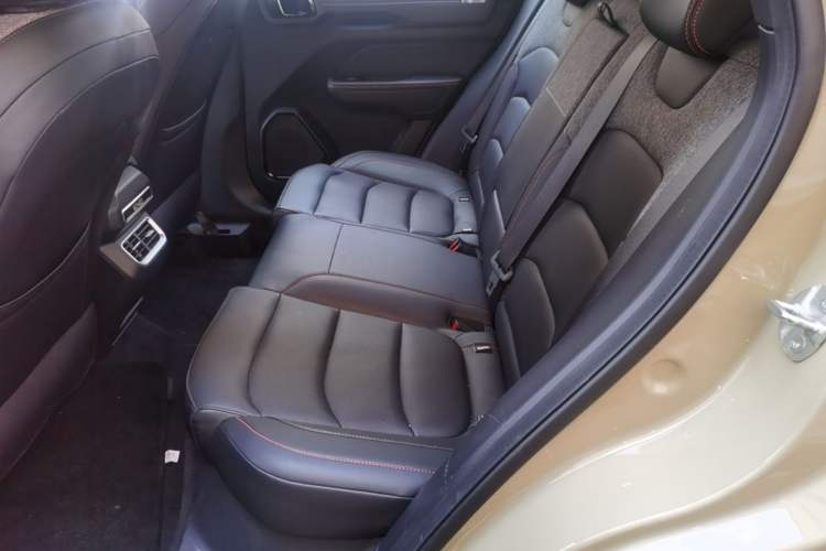 Used Geely Auto Cowboy 2025 1.5TD Fun-Offroad Version Left Rear Seat