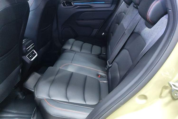 Used Geely Auto Cowboy 2025 1.5TD Fun-Offroad Version Left Rear Seat