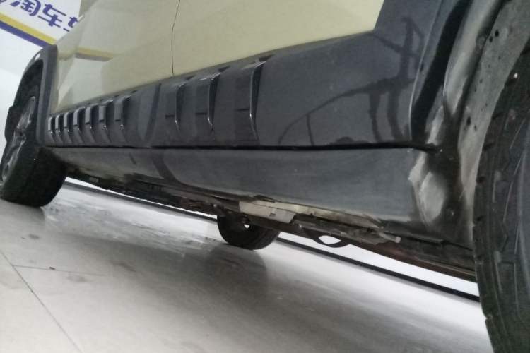 Used Geely Auto Cowboy 2025 1.5TD Fun-Offroad Version Left Side Sill
