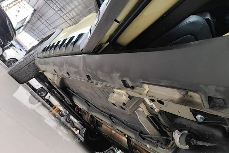 Used Geely Auto Cowboy 2025 1.5TD Fun-Offroad Version Left Side Sill
