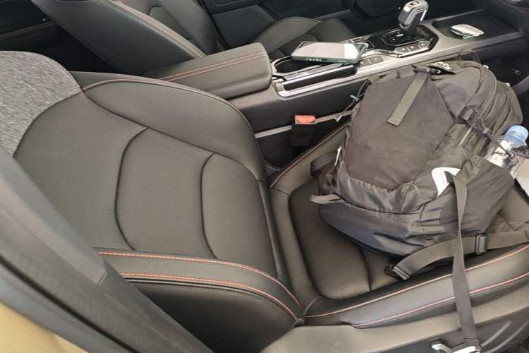 Used Geely Auto Cowboy 2025 1.5TD Fun-Offroad Version Right Front Seat